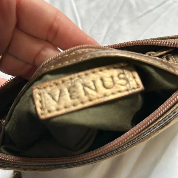 Venus animal print wristlet chain handle velvet - Picture 4 of 5